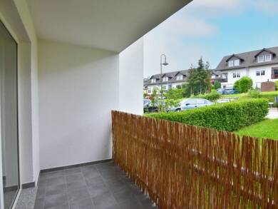 Wohnung zum Kauf provisionsfrei 86.000 € 3 Zimmer 80,1 m² Lindenring 34 Bernsbach Bernsbach 08315