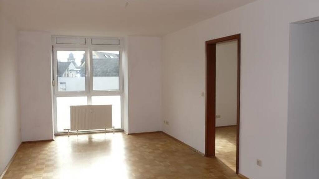 Studio zur Miete 350 € 2 Zimmer 51 m² 3. Geschoss frei ab sofort Crimmitschau 08451