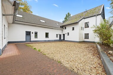 Haus zum Kauf 1.100.000 € 10 Zimmer 356 m² 5.558 m² Grundstück Rheindahlen - Land Mönchengladbach 41179