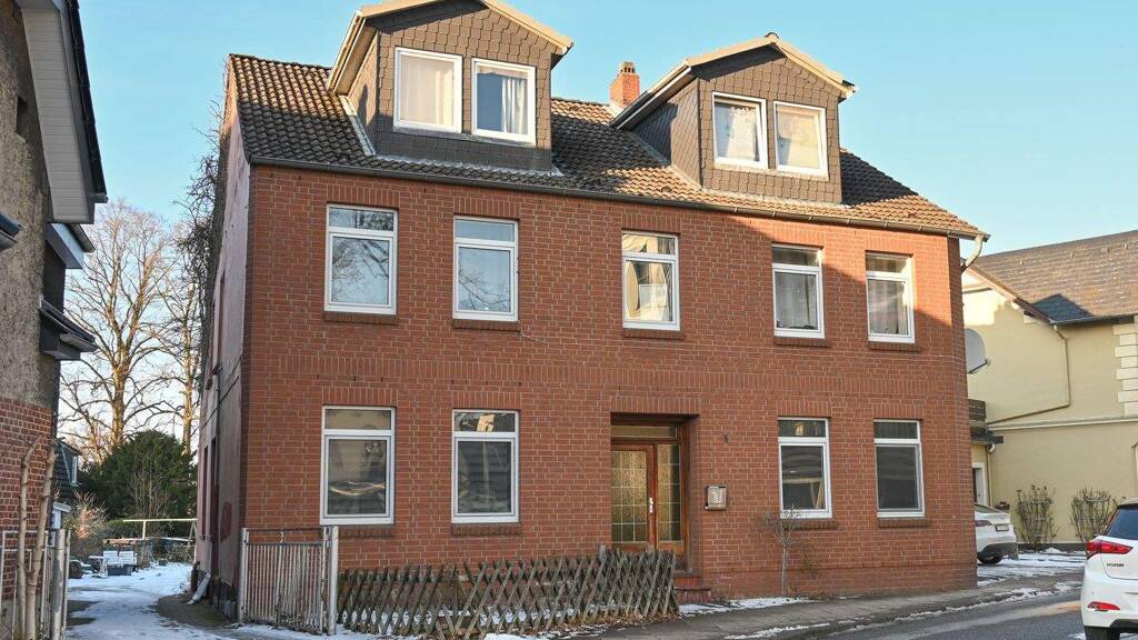 Mehrfamilienhaus zum Kauf als Kapitalanlage geeignet 810.000 € 11,5 Zimmer 378 m² 991 m² Grundstück Uetersen 25436