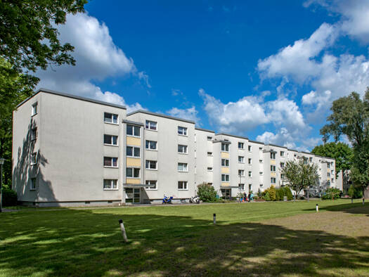 Wohnung zur Miete 819 € 3 Zimmer 70,4 m² 2. Geschoss frei ab 04.06.2026 Geschwister-Scholl-Straße 36 Baumberg Monheim 40789