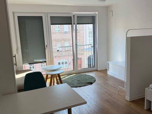 Wohnung zur Miete 470 € 1 Zimmer 28,7 m² Geschoss 2/4 frei ab sofort Schwabacher Straße 122 Südstadt Fürth 90763