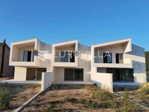 Einfamilienhaus zum Kauf - Erstbezug 300.000 € 3 Zimmer 141,6 m² Metković Metković 20350