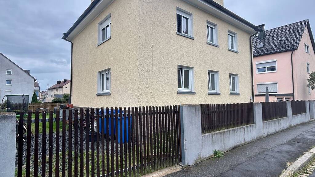Mehrfamilienhaus zum Kauf 419.000 € 13 Zimmer 240 m² 550 m² Grundstück Reinhausen Weiden in der Oberpfalz 92637