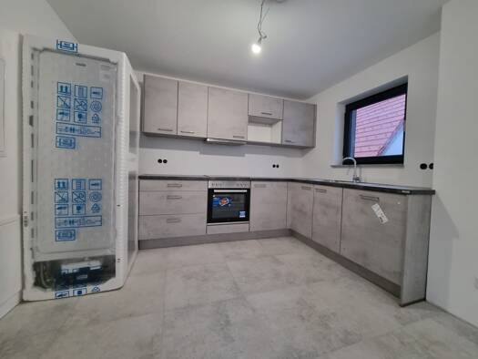 Studio zur Miete 500 € 1 Zimmer 29,5 m² Geschoss -1/3 frei ab 01.06.2026 Uhlandstraße 2 Würtingen St. Johann 72813