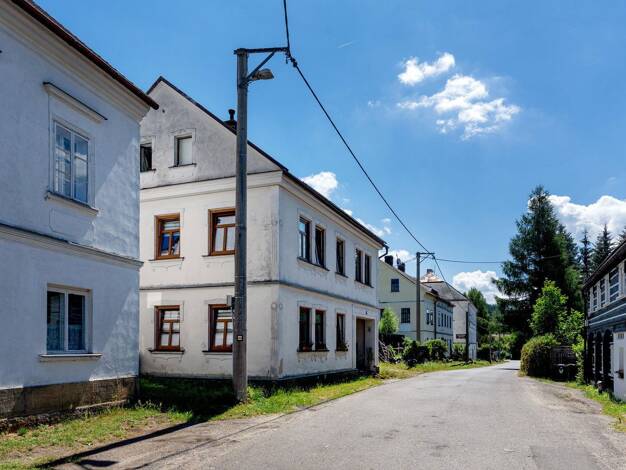 Mehrfamilienhaus zum Kauf provisionsfrei 342.500 € 6 Zimmer 250 m² 1.226 m² Grundstück Marenice 47156