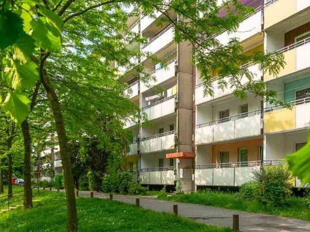 Wohnung zur Miete nur mit Wohnberechtigungsschein 454 € 3 Zimmer 64,3 m² 1. Geschoss frei ab 24.09.2026 Sanddornstraße 11 Gorbitz-Nord/Neu-Omsewitz Ortsamtsbereich Cotta 01169