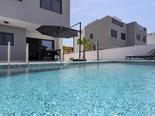 Haus zum Kauf 390.000 € 4 Zimmer 102 m² Vrsi Vrsi