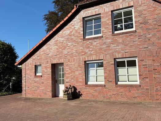 Wohnung zur Miete 400 € 2 Zimmer 70 m² Reepsholt Friedeburg 26446