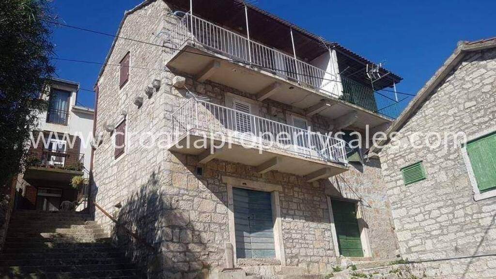 Haus zum Kauf 235.000 € 4 Zimmer 93 m² Solta