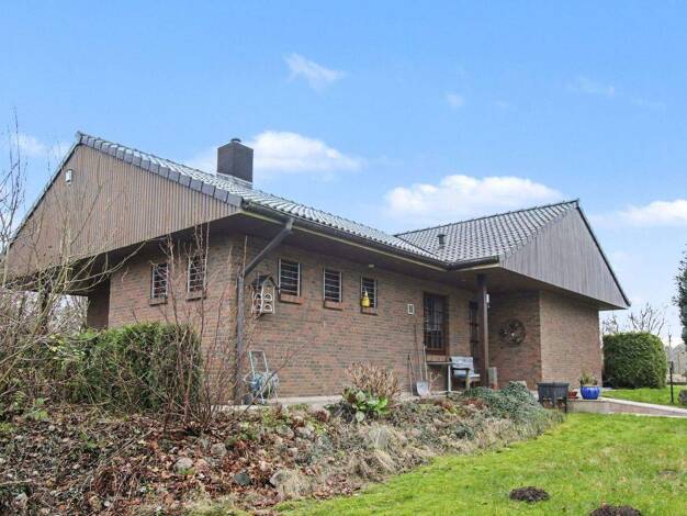 Einfamilienhaus zum Kauf 355.000 € 4 Zimmer 102 m² 1.386 m² Grundstück Langenhagen Schönwalde am Bungsberg 23744