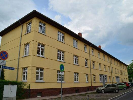Wohnung zur Miete 395 € 2 Zimmer 53 m² frei ab 01.06.2026 Dr.-Strauß-Str. 11 Eisenach 99817