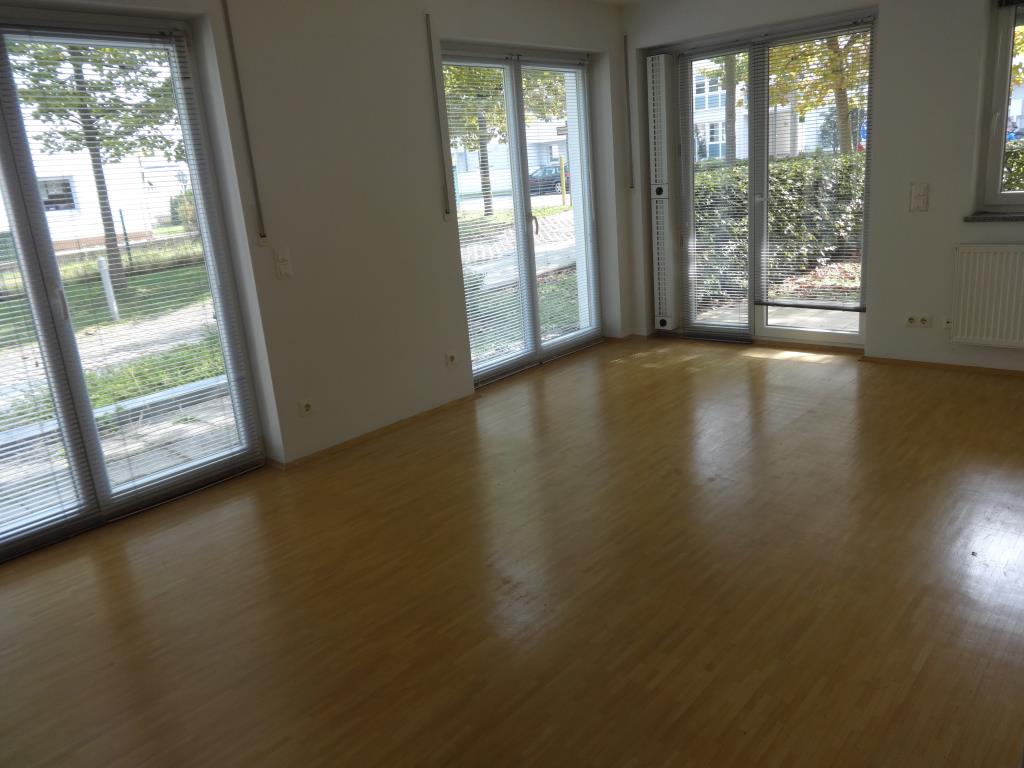 Wohnung zur Miete 500 € 1 Zimmer 35,4 m²<br/>Wohnfläche 01.04.2025<br/>Verfügbarkeit Mittlerer Westen Regensburg 93049