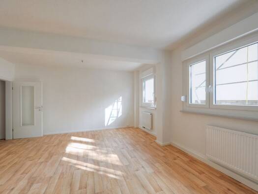 Studio zur Miete 405 € 1 Zimmer 45 m² 2. Geschoss frei ab 01.06.2026 Großer Berlin 4 Altstadt Halle 06108