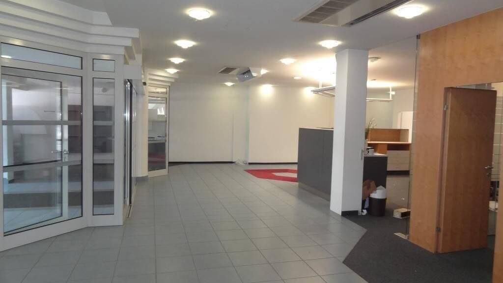 Laden zur Miete 3.025 € 231,7 m² Verkaufsfläche Innsbruck 6020