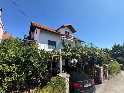 Einfamilienhaus zum Kauf - Erstbezug 560.000 € 7 Zimmer 250 m² 498 m² Grundstück Zadar 23000