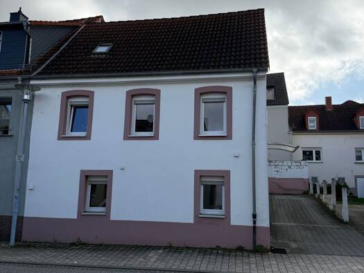 Haus zum Kauf 279.000 € 4 Zimmer 110 m² 181 m² Grundstück frei ab sofort Otterbach Otterbach 67731