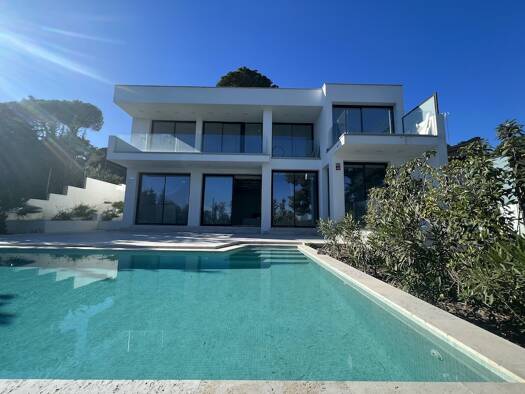 Einfamilienhaus zum Kauf 950.000 € 450 m² 683 m² Grundstück Sant Antoni de Calonge 17251