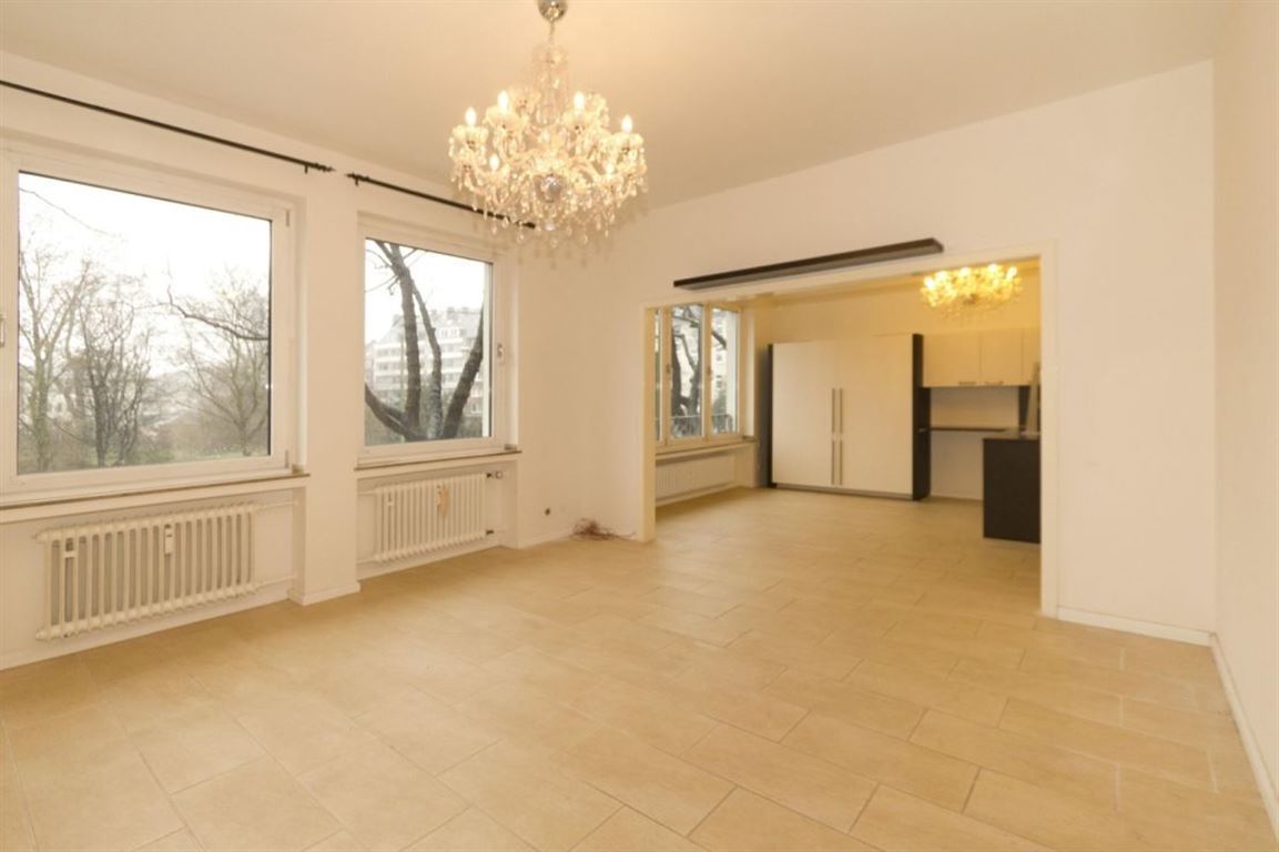 Wohnung zum Kauf 699.000 € 4 Zimmer 140 m²<br/>Wohnfläche 1.<br/>Geschoss 30.11.2024<br/>Verfügbarkeit Düsseltal Düsseldorf 40239