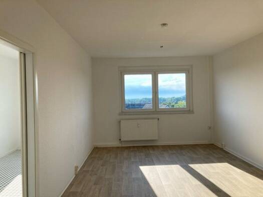 Wohnung zur Miete 395 € 3 Zimmer 67 m² 5. Geschoss Clara-Zetkin-Straße 24 Siebleben Gotha 99867