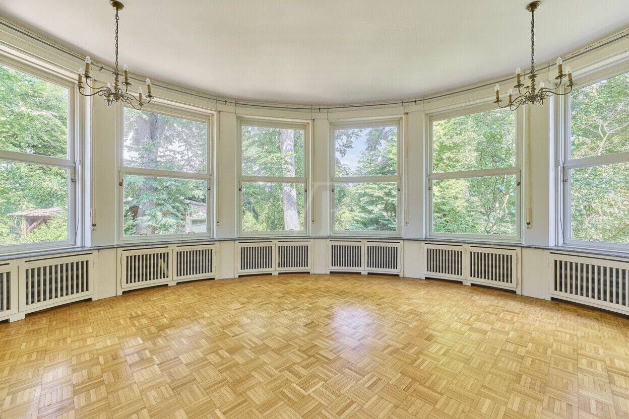 Villa zum Kauf - Ansicht 4