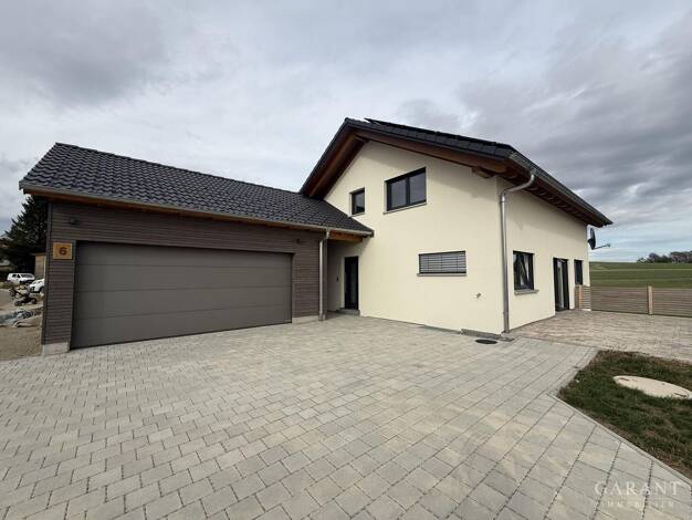 Einfamilienhaus zum Kauf - Erstbezug 590.000 € 5 Zimmer 129 m² 663 m² Grundstück Heinstetten Meßstetten 72469