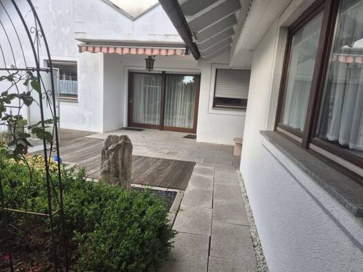 Terrassenwohnung zur Miete 1.050 € 4 Zimmer 101 m² Geschoss 1/2 frei ab 15.08.2026 Sirchingen Bad Urach 72574