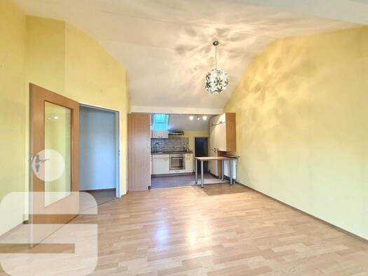 Wohnung zum Kauf 139.000 € 2 Zimmer 49 m² frei ab sofort Waldkraiburg 84478