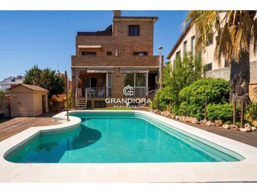 Chalet zum Kauf 1.295.000 € 5 Zimmer 356 m² Viladecans 08840