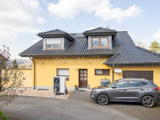Mehrfamilienhaus zum Kauf als Kapitalanlage geeignet 599.000 € 9 Zimmer 243 m² 554 m² Grundstück Steinenbrück Overath 51491