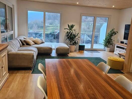 Doppelhaushälfte zur Miete 2.050 € 6,5 Zimmer 147,2 m² 190 m² Grundstück frei ab 01.03.2026 Unterhausen Lichtenstein 72805