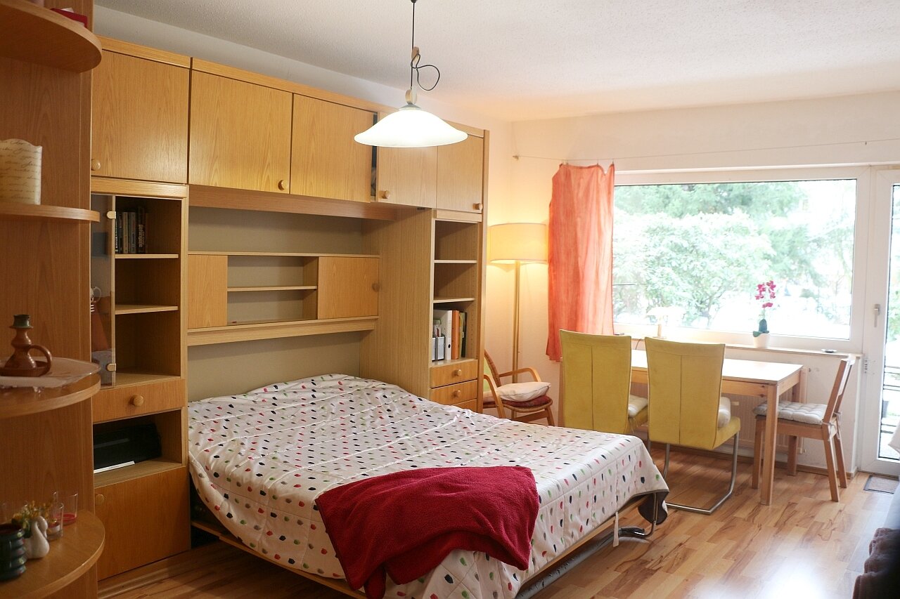 Wohnung zur Miete Wohnen auf Zeit 1.200 € 1 Zimmer 43 m²<br/>Wohnfläche 06.10.2024<br/>Verfügbarkeit Südviertel Essen 45128