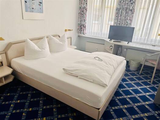 Haus zum Kauf 448.000 € 10 Zimmer 300 m² 100 m² Grundstück Coburg Coburg 96450