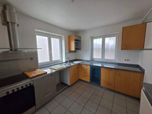 Maisonette zur Miete 1.450 € 4 Zimmer 1.315 m² frei ab sofort An den Röthen 38 Oberdürrbach Würzburg 97080