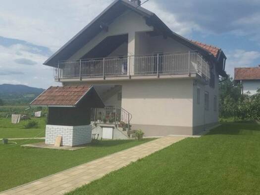 Einfamilienhaus zum Kauf 100.000 € 8 Zimmer 220 m² 3.000 m² Grundstück Banja Luka (Potkozarje) 78000