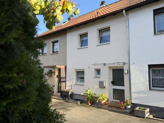 Reihenmittelhaus zum Kauf 248.000 € 4 Zimmer 84 m² 93 m² Grundstück frei ab 01.02.2026 Römerschanze Reutlingen 72760