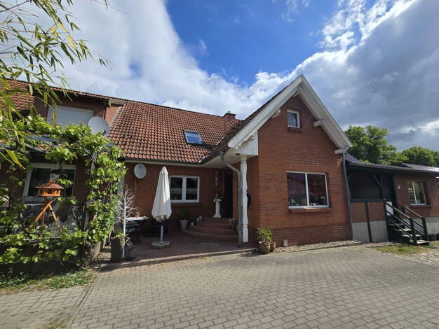 Reihenmittelhaus zum Kauf provisionsfrei 207.500 € 5 Zimmer 121 m² 345 m² Grundstück Dorfstraße 22 Groß Kelle 17207