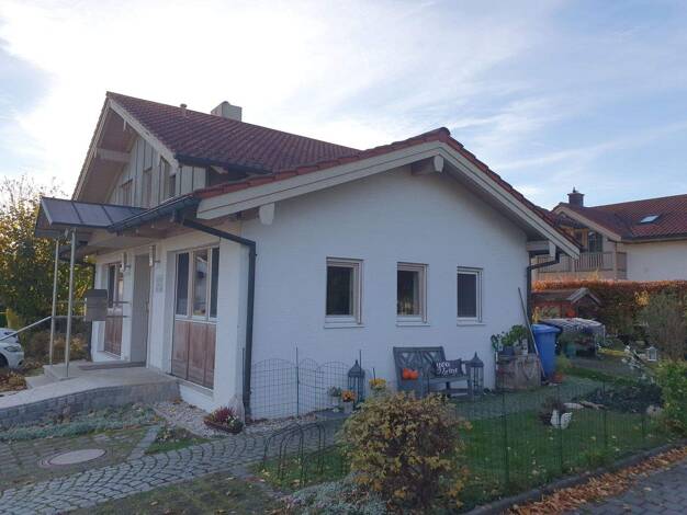 Mehrfamilienhaus zum Kauf 820.000 € 8 Zimmer 230 m² 610 m² Grundstück Hausen Saaldorf-Surheim 83416