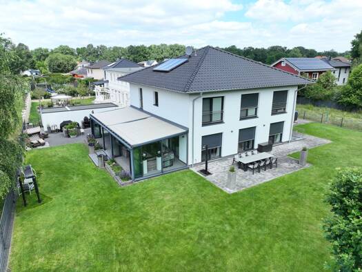 Einfamilienhaus zum Kauf provisionsfrei 1.550.000 € 12 Zimmer 383,4 m² 2.519 m² Grundstück Oranienburg Oranienburg 16515
