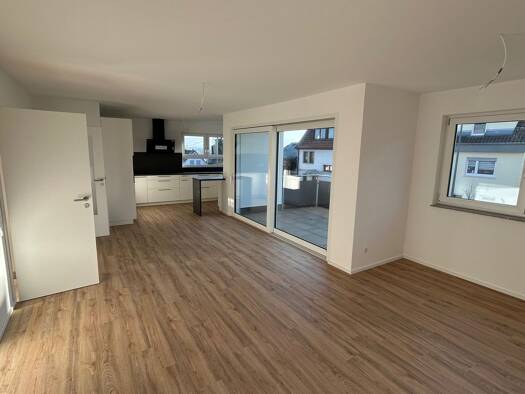 Wohnung zur Miete 1.460 € 3 Zimmer 98 m² Geschoss 2/3 frei ab 01.05.2026 Hohenstaufenstraße Sickenhausen Reutlingen 72768
