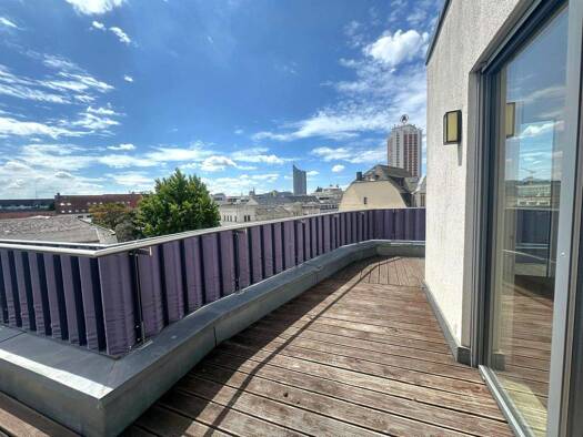 Wohnung zur Miete 1.215 € 3 Zimmer 90 m² frei ab 15.02.2026 Rosa-Luxemburg-Straße 6 Zentrum-Ost Leipzig 04103