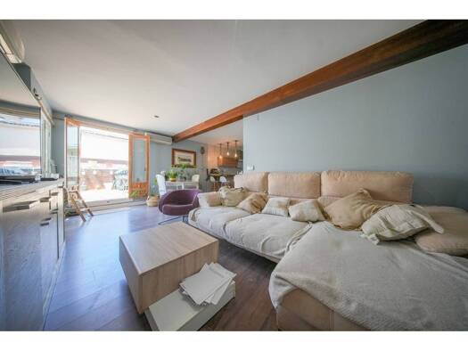 Haus zum Kauf 580.000 € 2 Zimmer 94 m² >Calle Mayor > Alcalá de Henares 28801