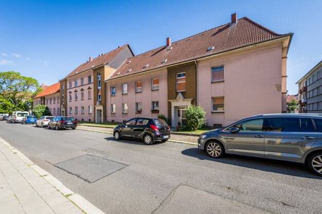 Wohnung zur Miete 599 € 2 Zimmer 56,6 m² frei ab 01.08.2025 Amsbergstr. 5 Braunschweig Braunschweig 38126