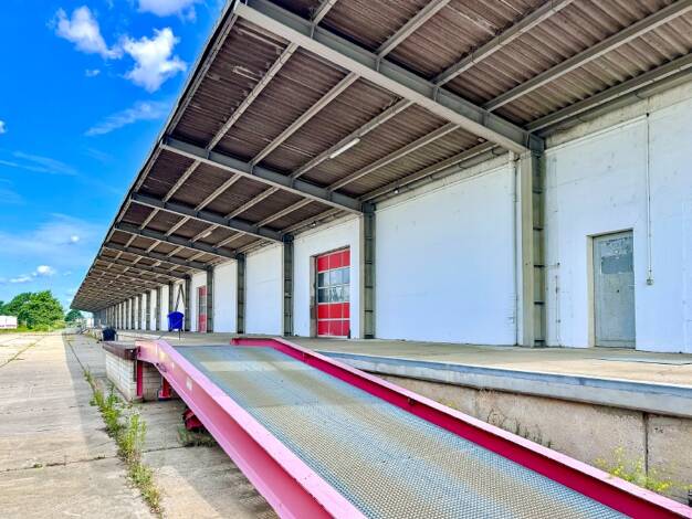 Lagerhalle zur Miete 5 € 3.090 m² Lagerfläche Dresden 01139