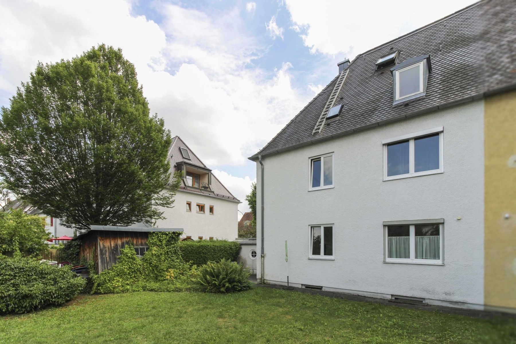 Mehrfamilienhaus zum Kauf als Kapitalanlage geeignet 1.100.000 € 6 Zimmer 143 m²<br/>Wohnfläche 413,3 m²<br/>Grundstück Ramersdorf München 81671