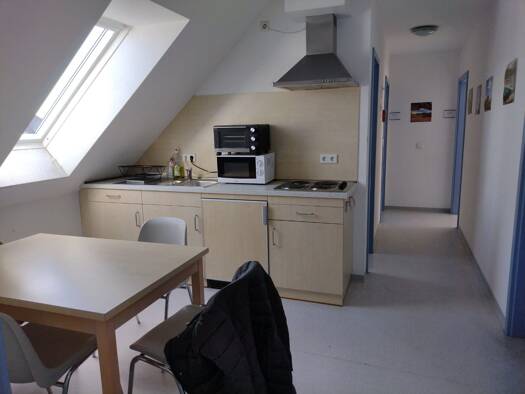 WG-Zimmer zur Miete 350 € 22 m² Geschoss 3/4 frei ab sofort Bertha-von-Suttner-Str. 3 Gerbrunn 97218