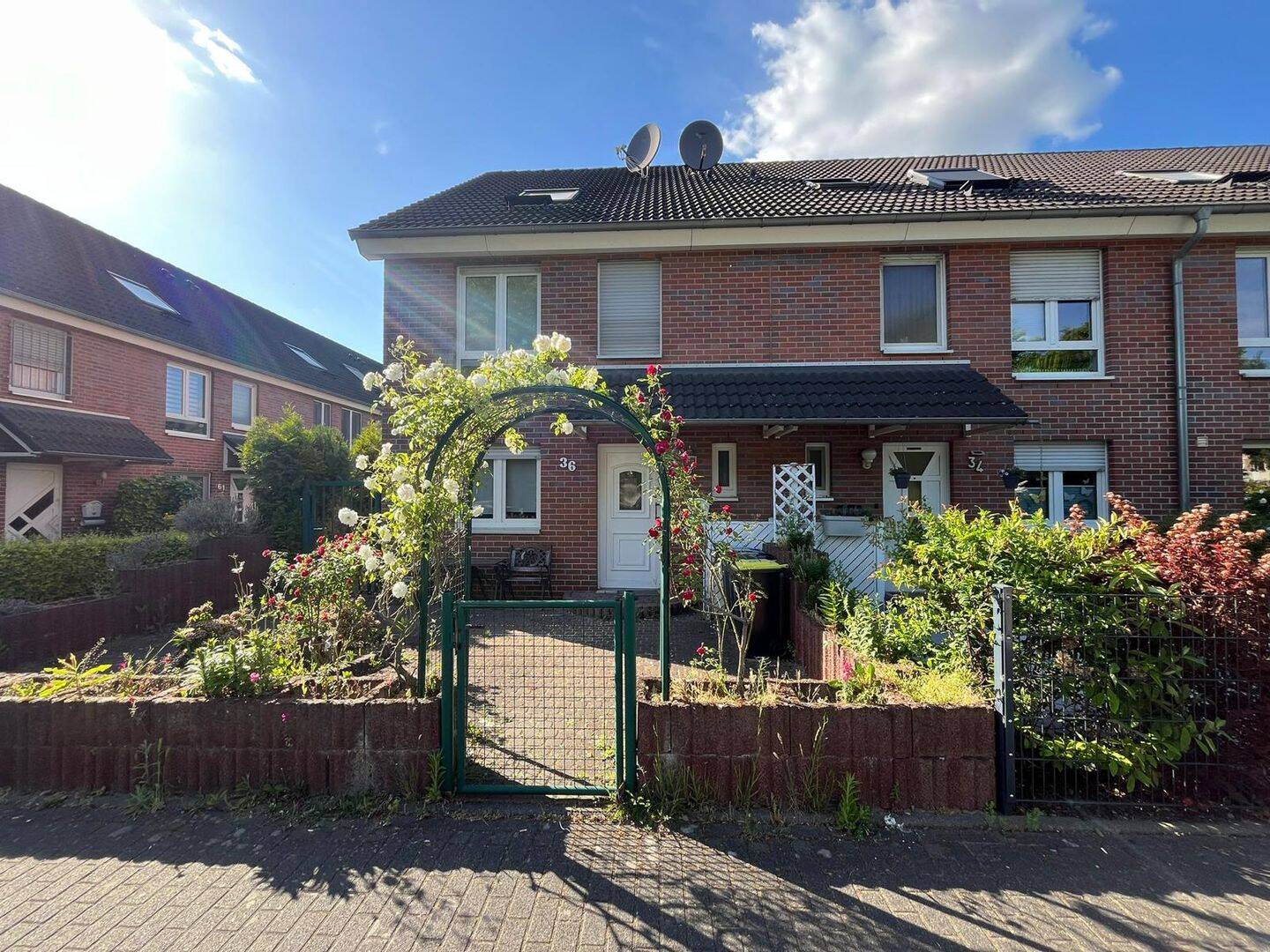 Property thumbnail 2