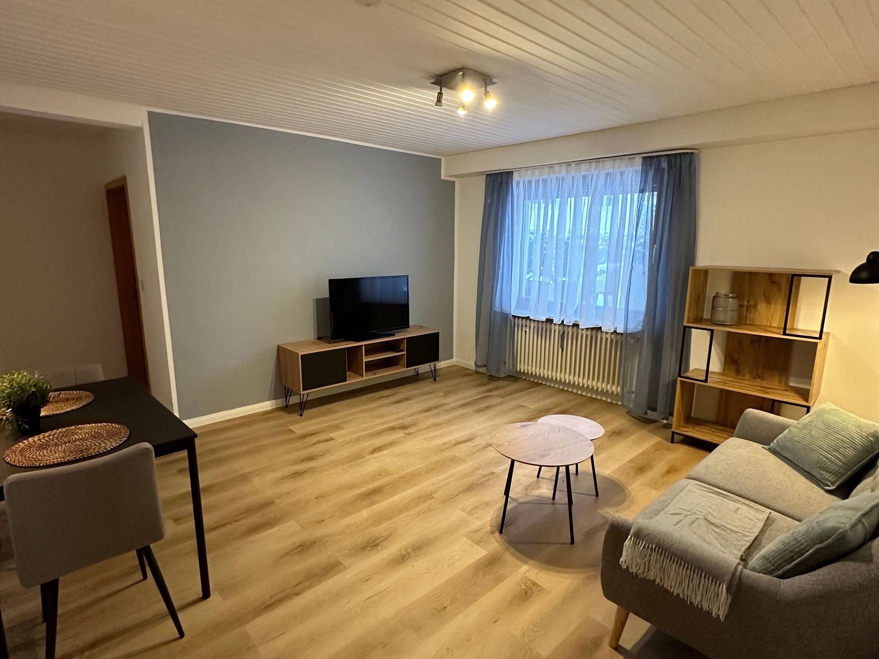 Studio zur Miete 640 € 2 Zimmer 43,9 m²<br/>Wohnfläche EG<br/>Geschoss Kist 97270