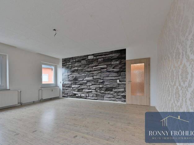 Wohnung zur Miete 449 € 3 Zimmer 90 m² 2. Geschoss Rathausplatz 4 Meinersdorf Burkhardtsdorf 09235