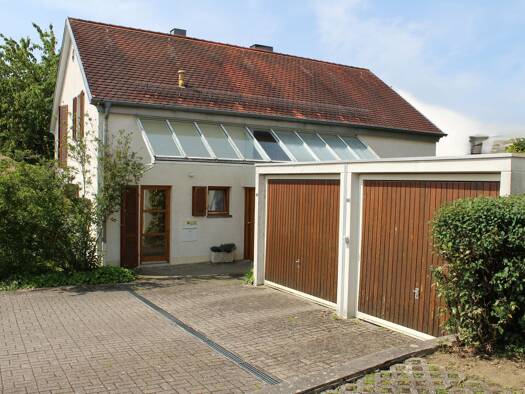 Haus zum Kauf 620.000 € 5 Zimmer 137 m² 827 m² Grundstück Reutlingen 72770